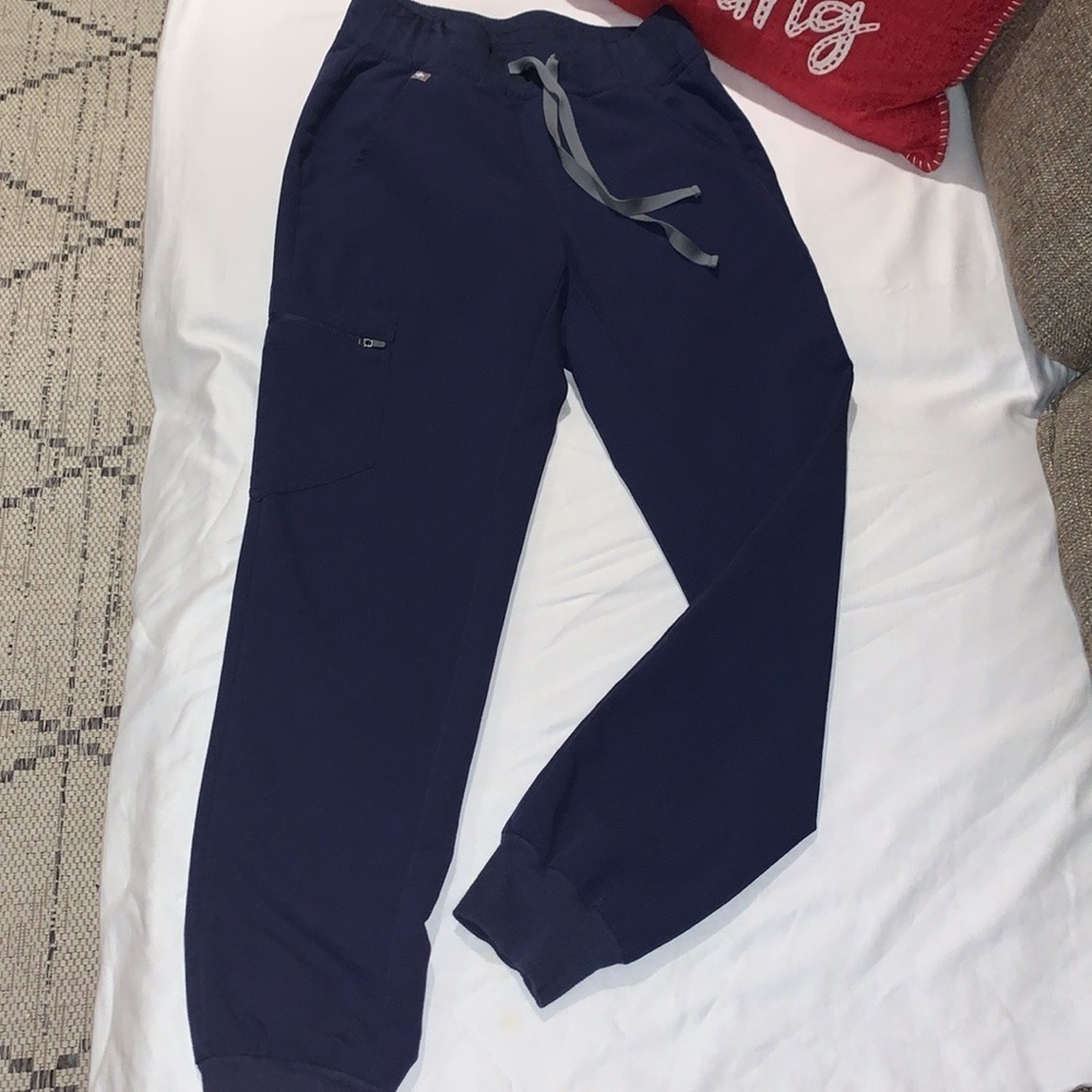 Gently Loved Zamora Technical Collection Joggers by FIGS **Broken Front Zipper** - Picture 7 of 12